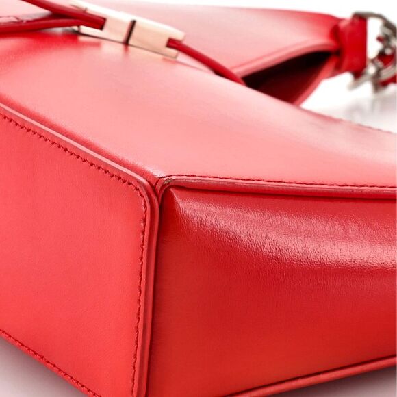Givenchy Cut Out Shoulder Bag Leather Small Red - Picture 7 of 12